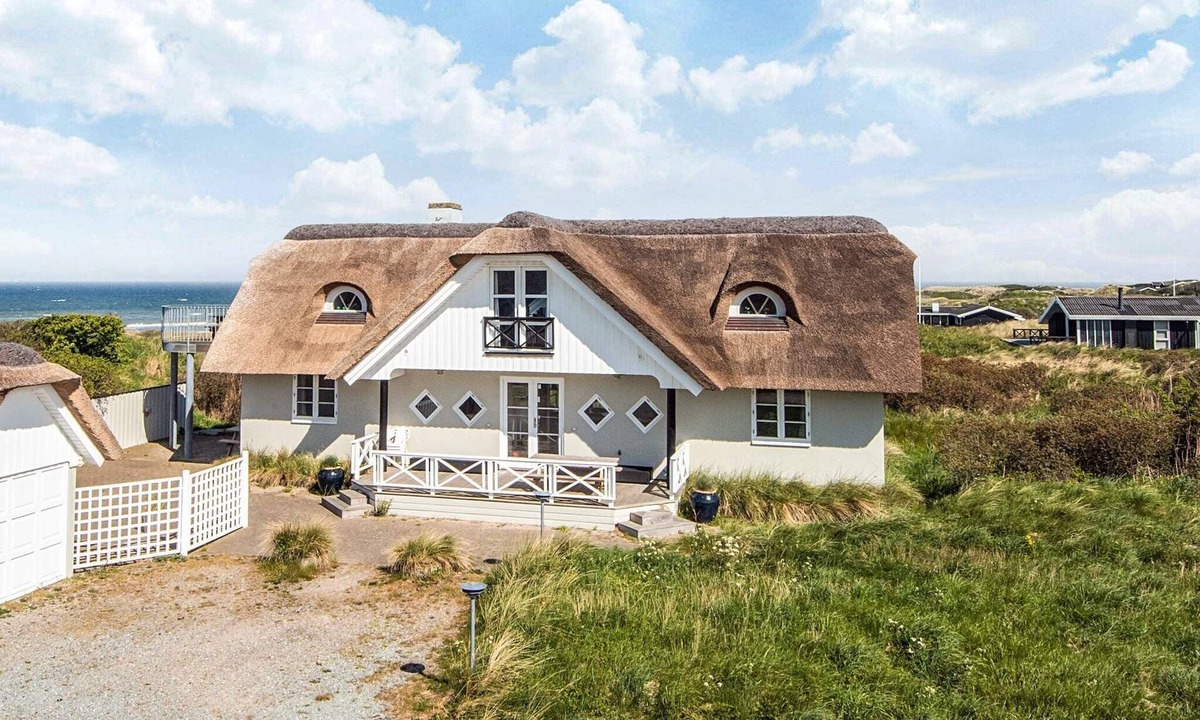 Hirtshals House | 12 person holiday home in Hirtshals-By Traum