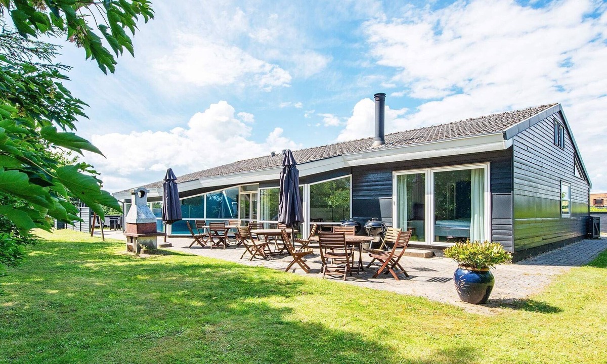 Lyngsbæk Strand House | 12 person holiday home in Ebeltoft-By Traum