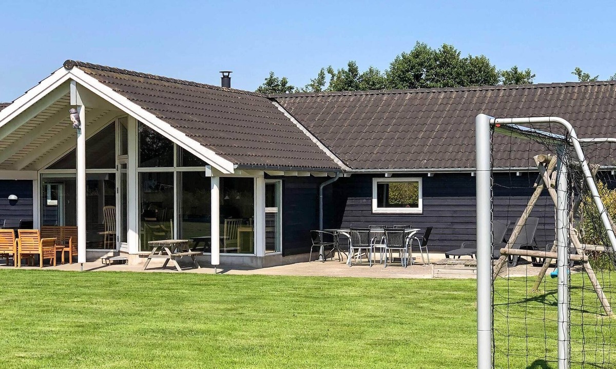 Idestrup House | 12 person holiday home in Idestrup-By Traum