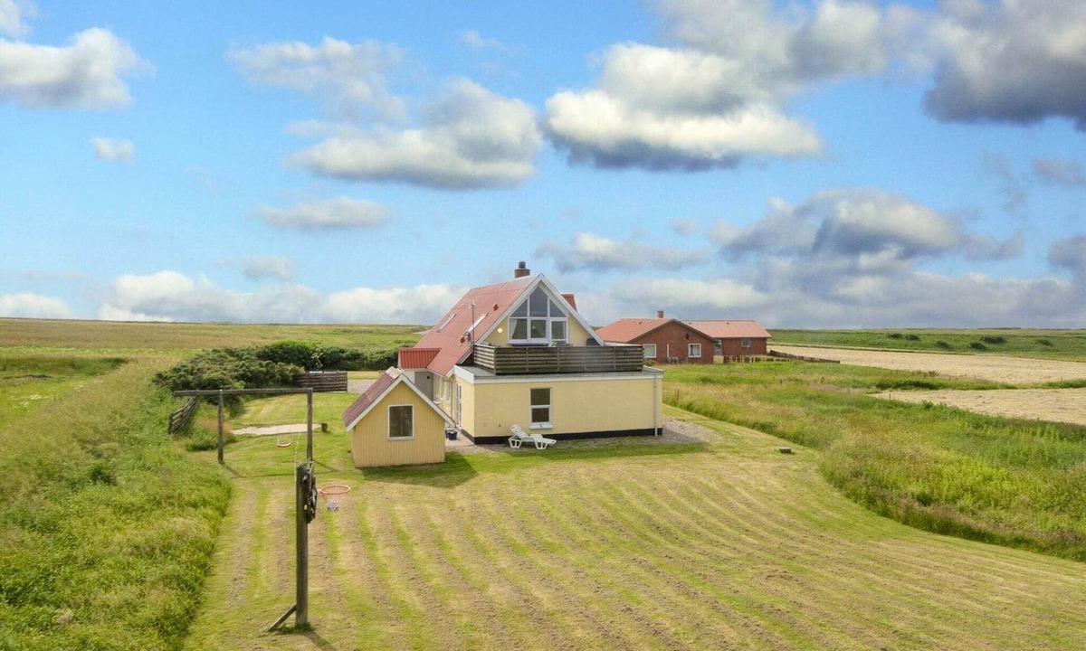 Trans House | 12 person holiday home in Lemvig