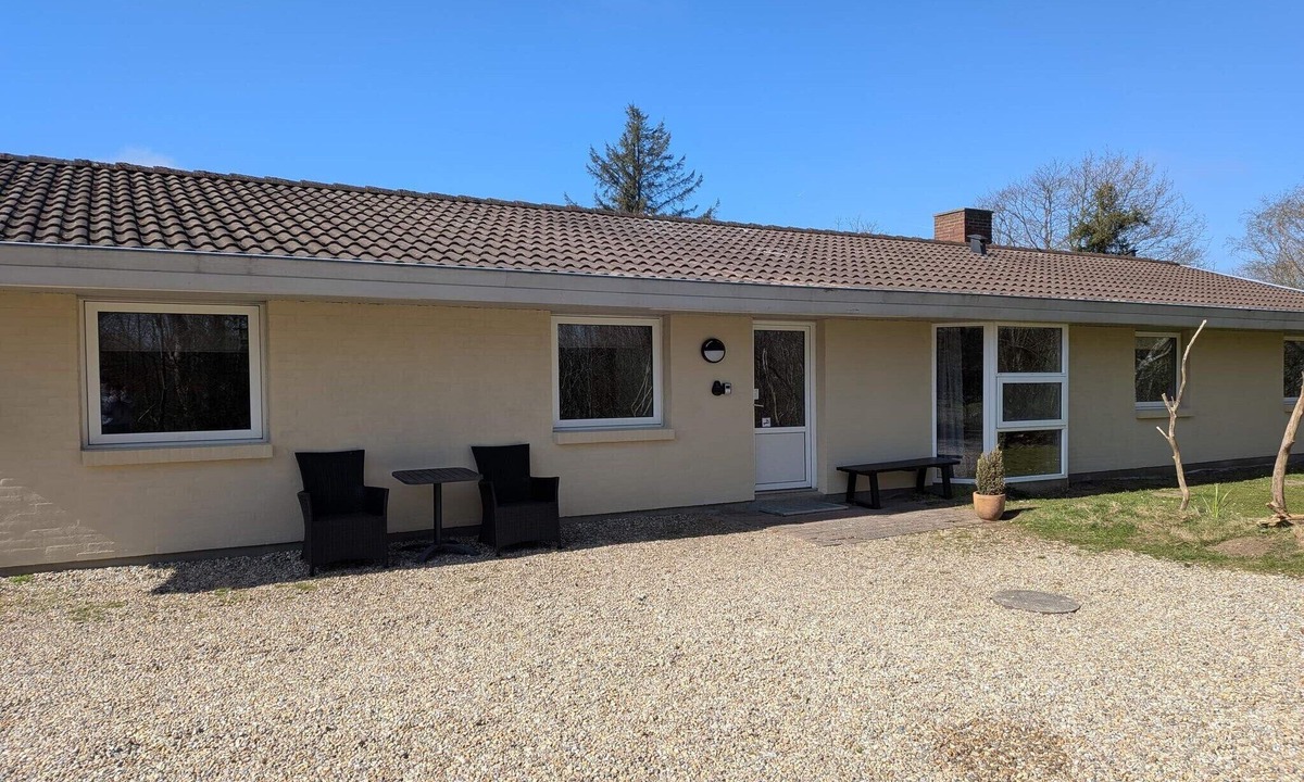 Jegum House | 12 person holiday home in Oksbøl