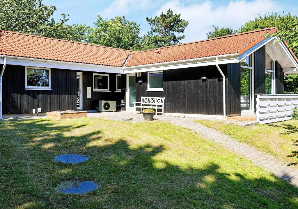 Hundested House | 12 person holiday home in Hundested-By Traum