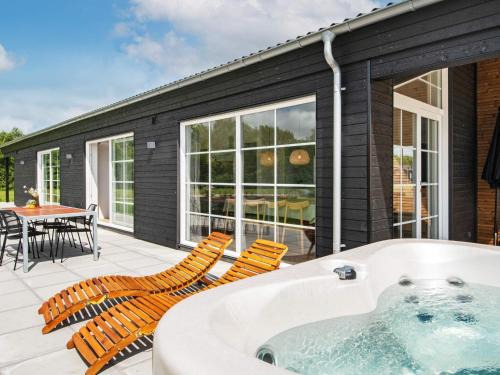 Ansager House | 12 person holiday home in Ansager