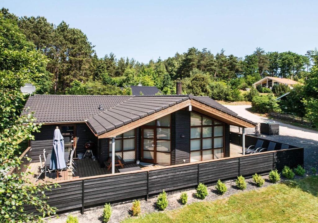 Øer Strand House | 12 person holiday home in Ebeltoft