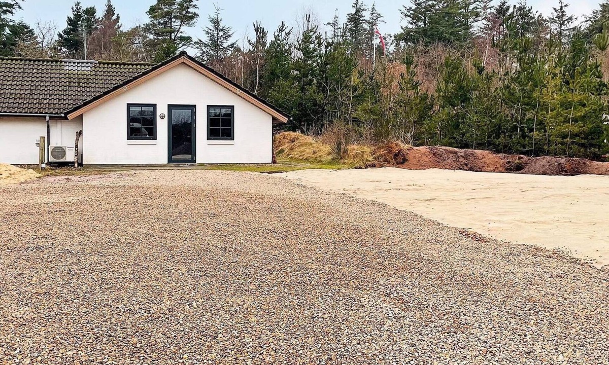 Henne House | 12 person holiday home in Henne