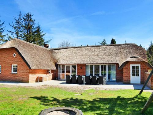 Øby House | 12 person holiday home in Ulfborg-By Traum