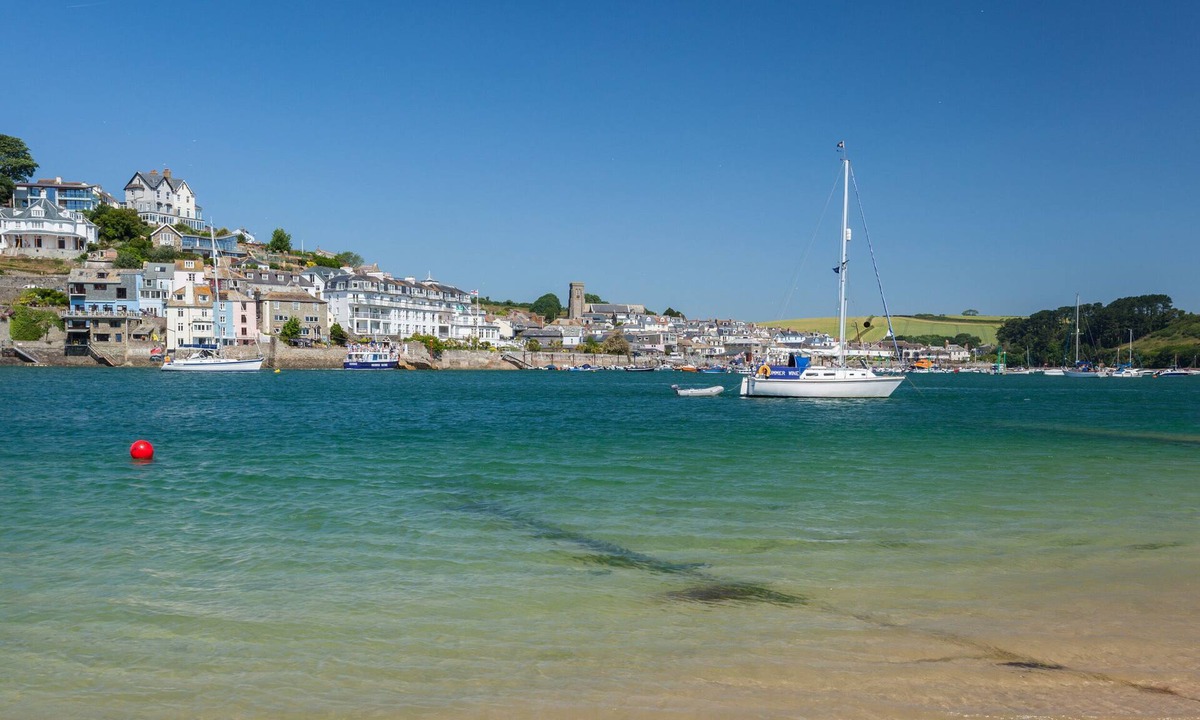 Salcombe Cottage | 12 Robinsons Row, SALCOMBE