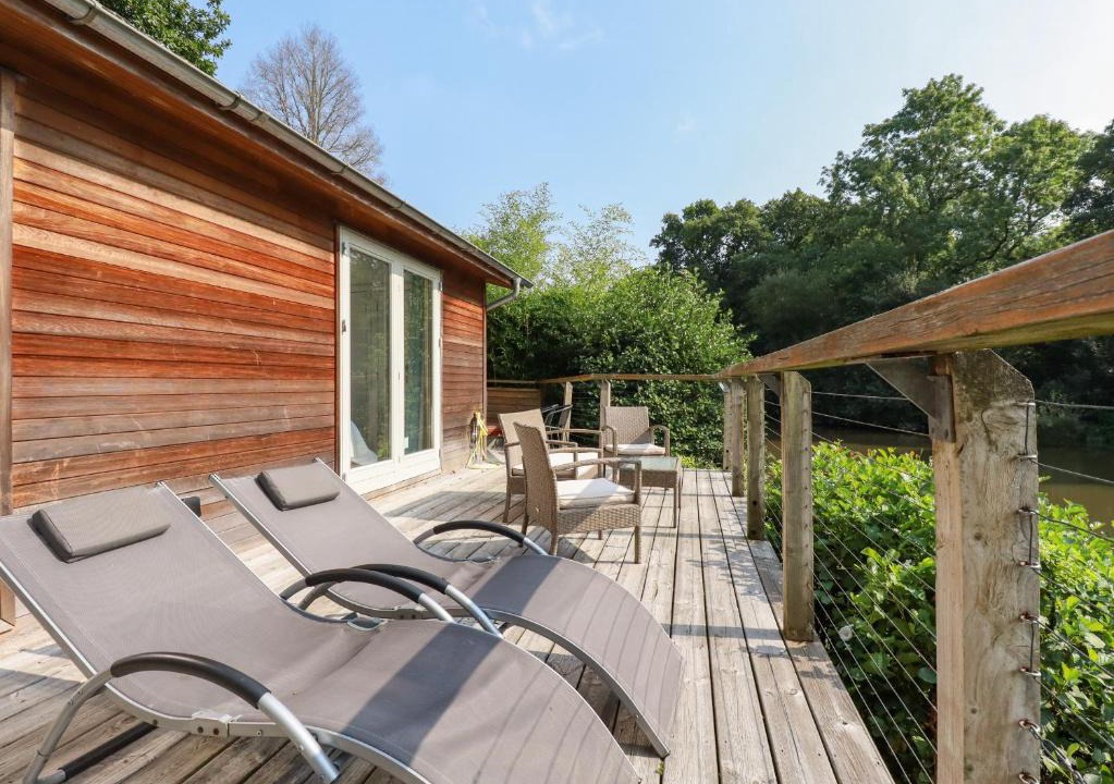 Looe House | 12 Water's Edge