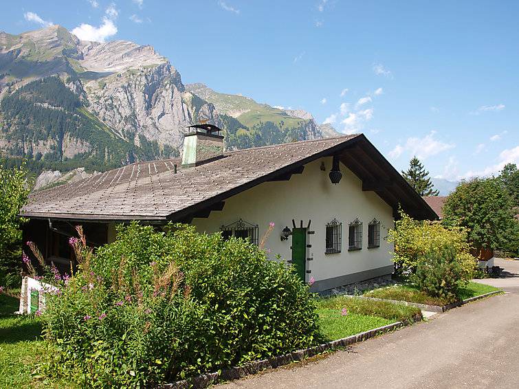 Kandersteg House | 120 m² House ∙ 3 bedrooms ∙ 6 guests