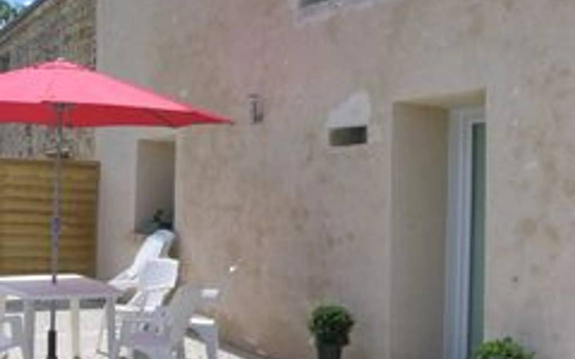 Averdon House | 120 m² House ∙ 3 bedrooms ∙ 8 guests