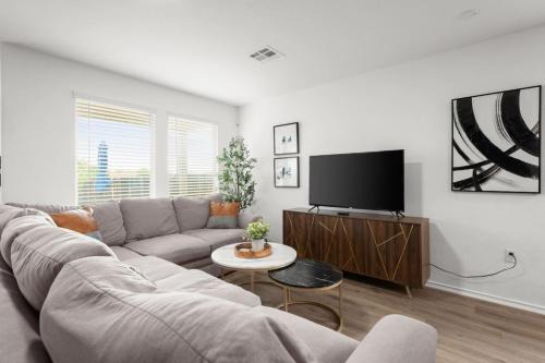 Stony Ridge North House | 12104 Scarlet