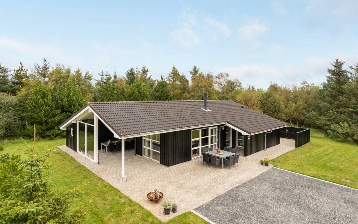 Torup Strand House | 124 m² House ∙ 4 bedrooms ∙ 8 guests