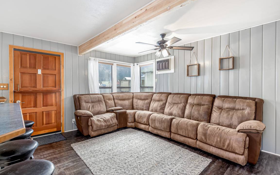 Bayview Boat Rental | 1270 ft² Boat