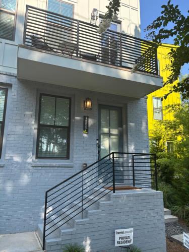 Westside Villa | 1280 Bungalow