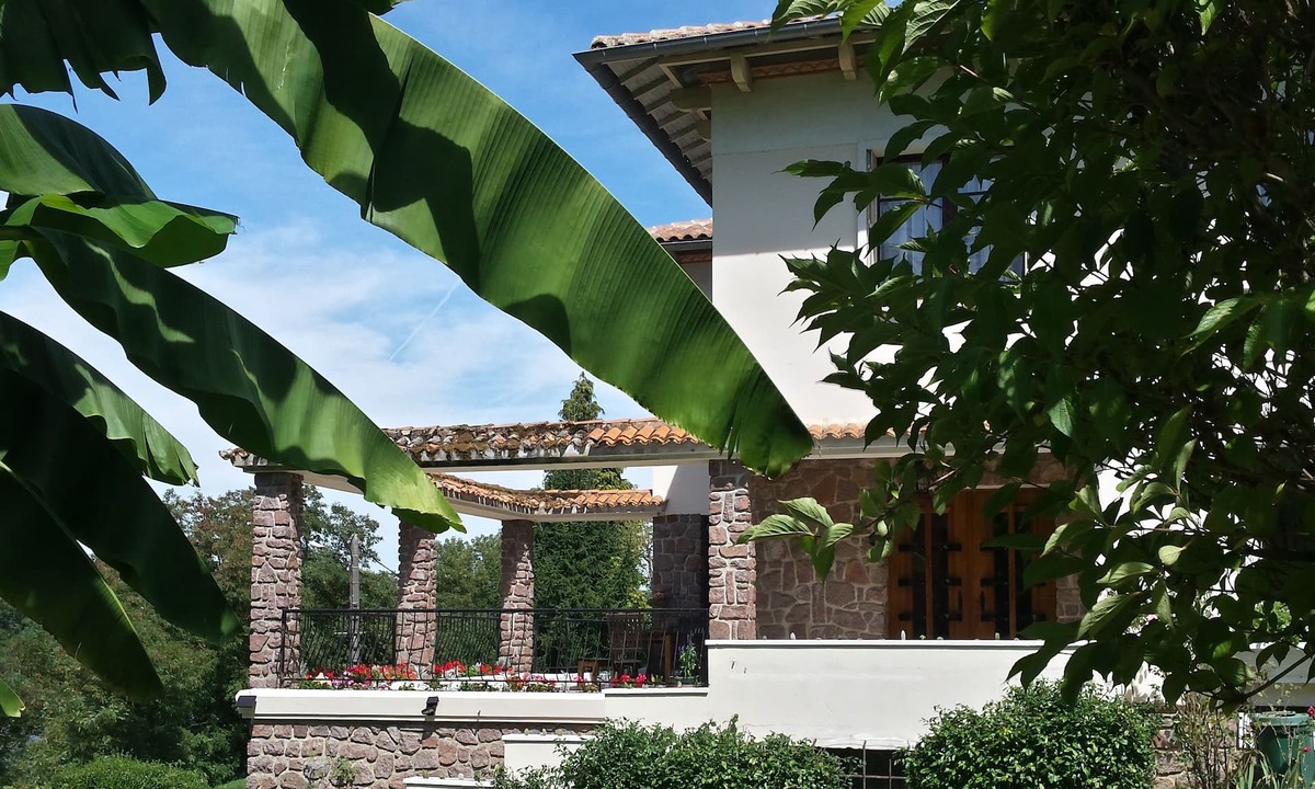 Confolens Bed & Breakfast | 13 Bees