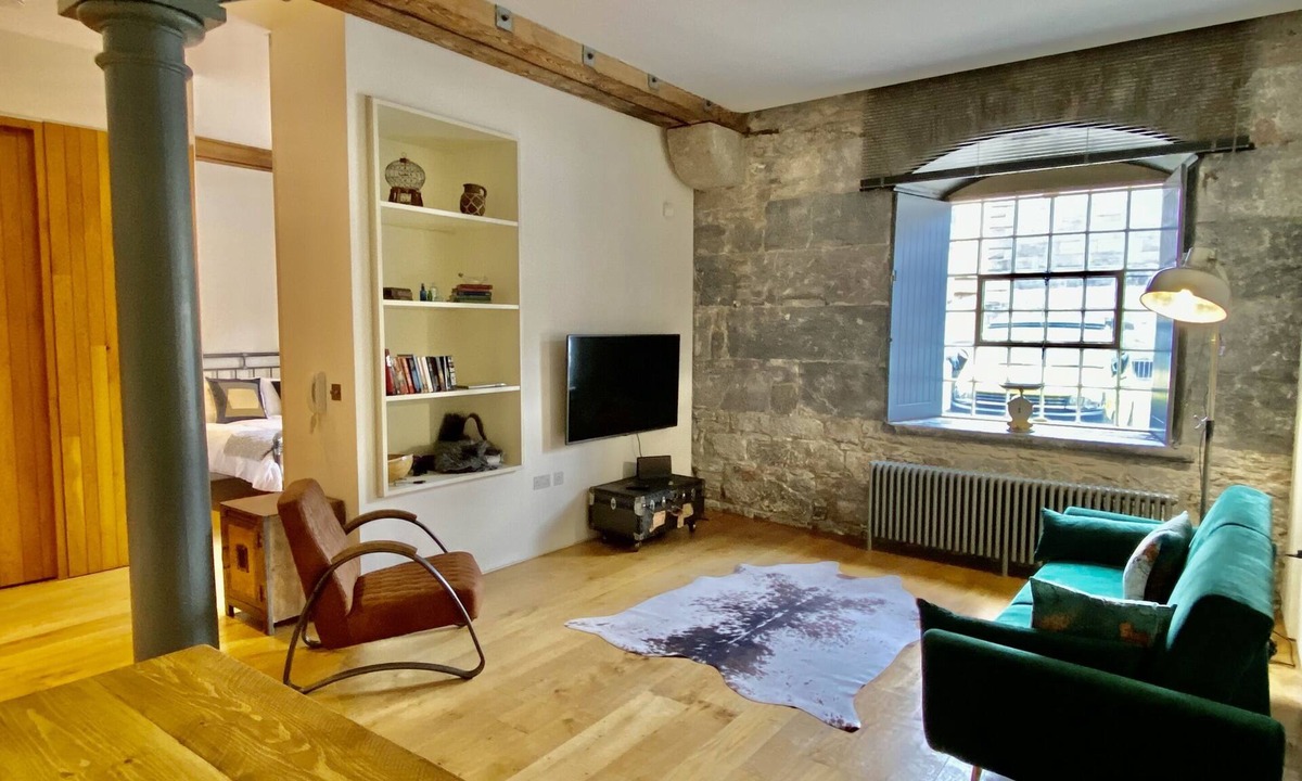 Plymouth Apartment | 13 Clarence - Royal William Yard