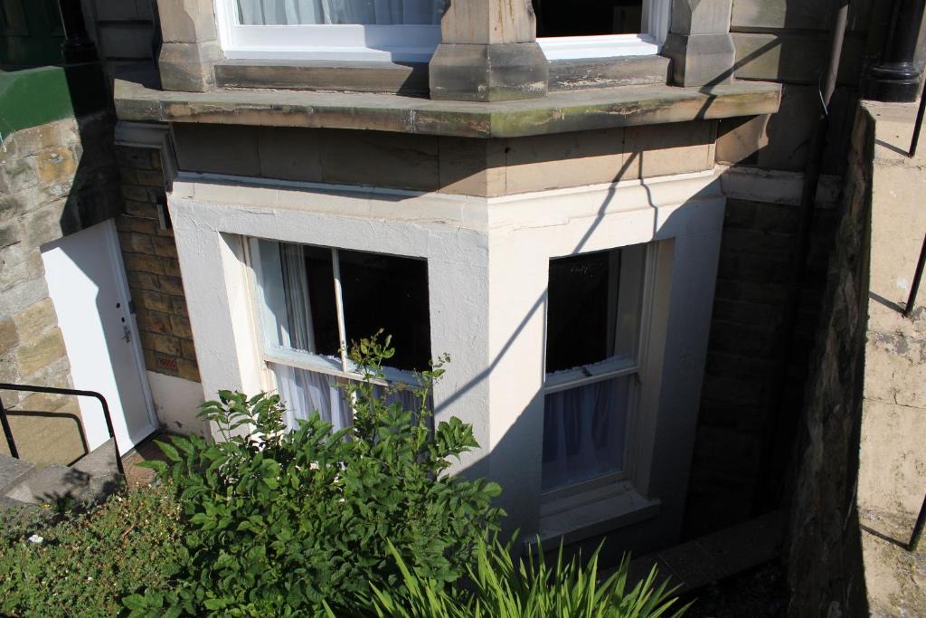 South Cliff Apartment | 13 Flat 1 Esplanade Gardens