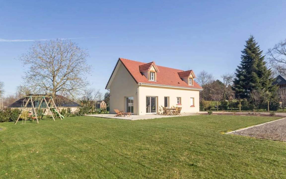 Greuville House | 130 m² House ∙ 3 bedrooms ∙ 6 guests