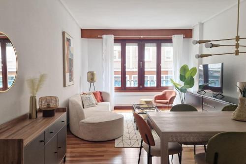 Indautxu Apartment | 130m2 Premium & Central & Parking - ALOHA Bilbao