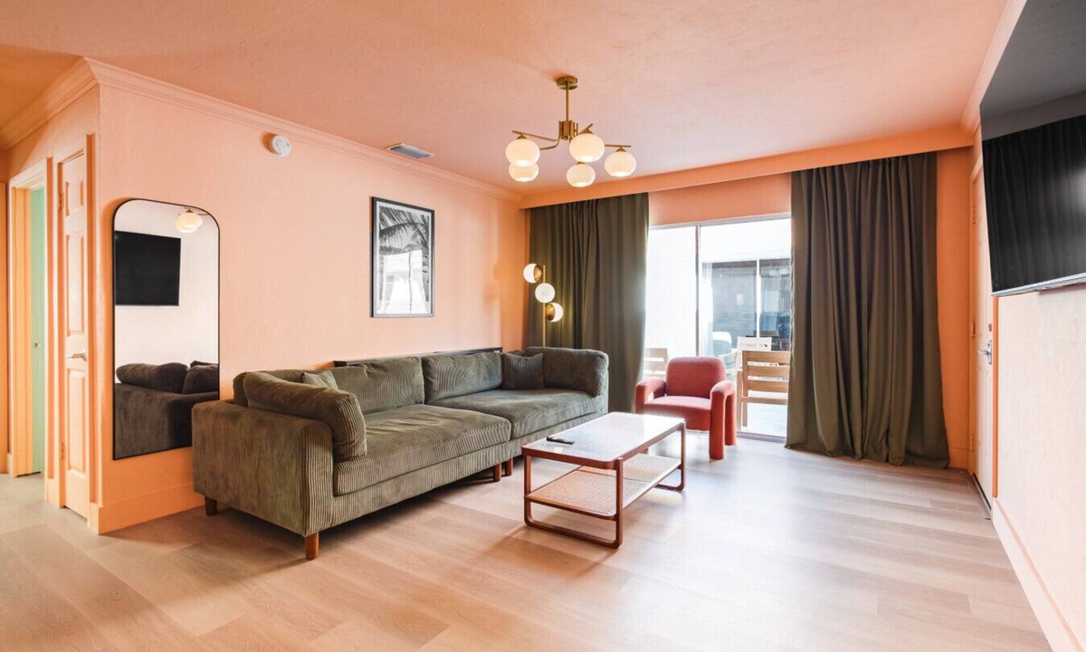 Bay Esplanade Apartment | 133 · ☀Pool✔ Kitchen✔ Beach✔ Self Checkin✔ Free Parking✔