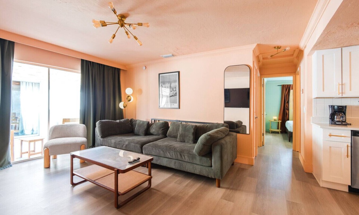 Bay Esplanade Apartment | 138 · ☀Pool✔ Kitchen✔ Beach✔ Self Checkin✔ Free Parking✔