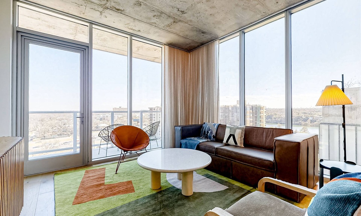 Rainey Street Historic District Condo | 13th floor corner condo, lake-view balcony, rooftop pool & gym, dog-friendly
