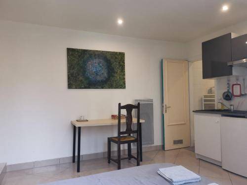 Vitry-sur-Seine Apartment | 14 m² Apartment ∙ 1 bedroom ∙ 2 guests