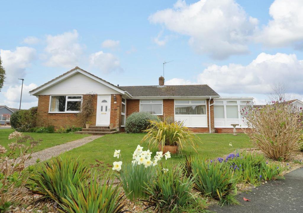 Nettlestone House | 14 Orchard Road