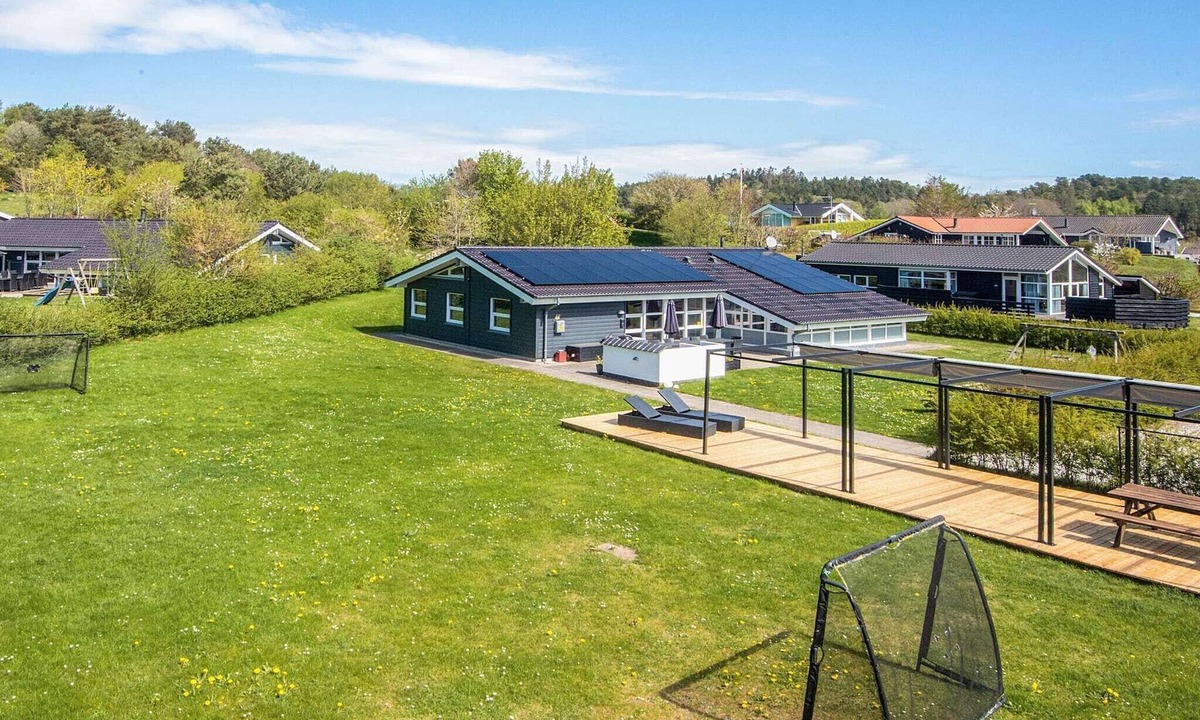 Lyngsbæk Strand House | 14 person holiday home in Ebeltoft-By Traum