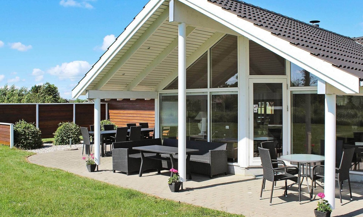 Idestrup House | 14 person holiday home in Idestrup-By Traum