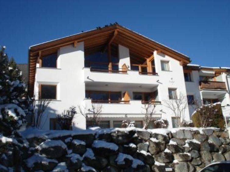 Engadin Scoul Apartment | 140 m² Apartment ∙ 3 bedrooms ∙ 6 guests