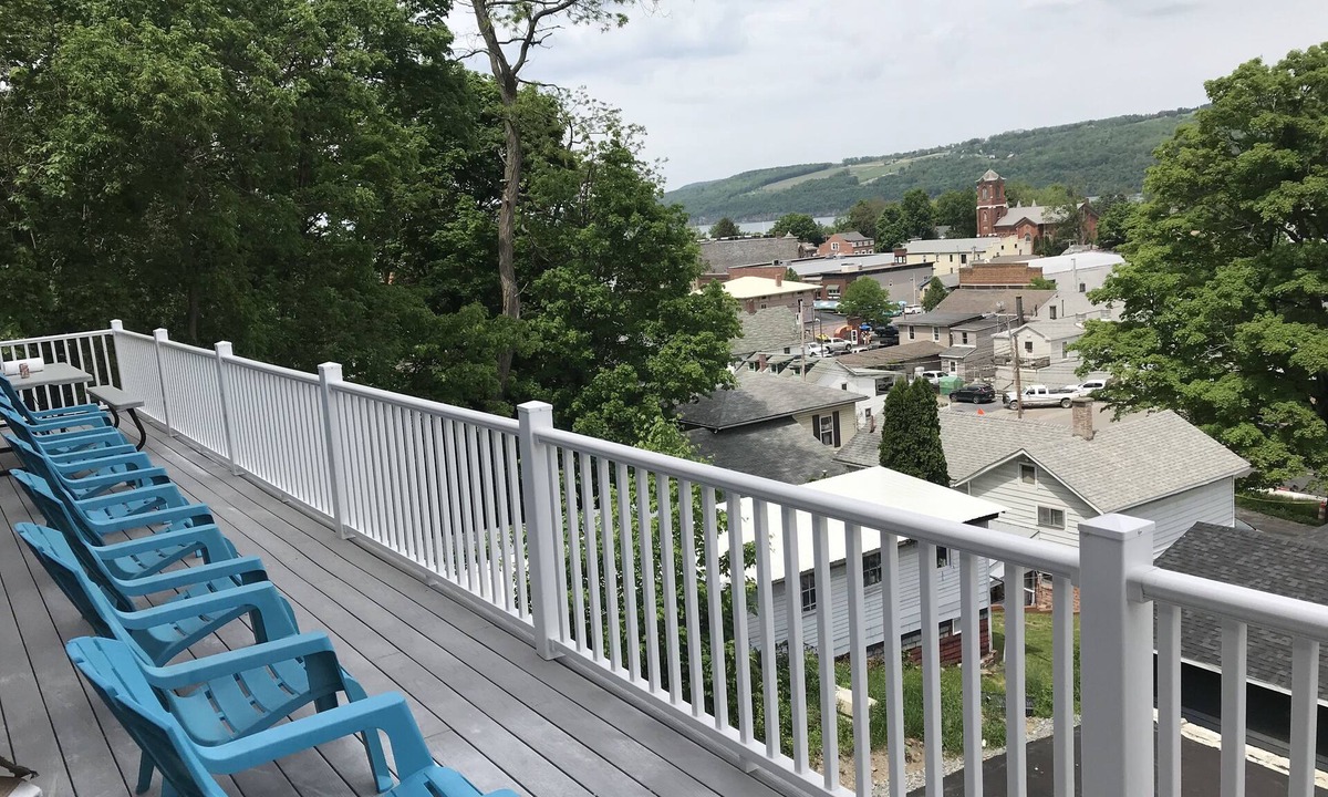 Watkins Glen House | 140 S. Monroe St., Watkins Glen