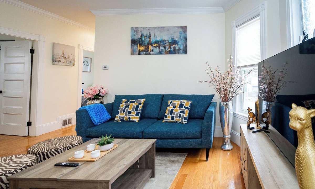 Dorchester Apartment | 14b-Charming, beautiful 3-bedroom apartment in Boston
