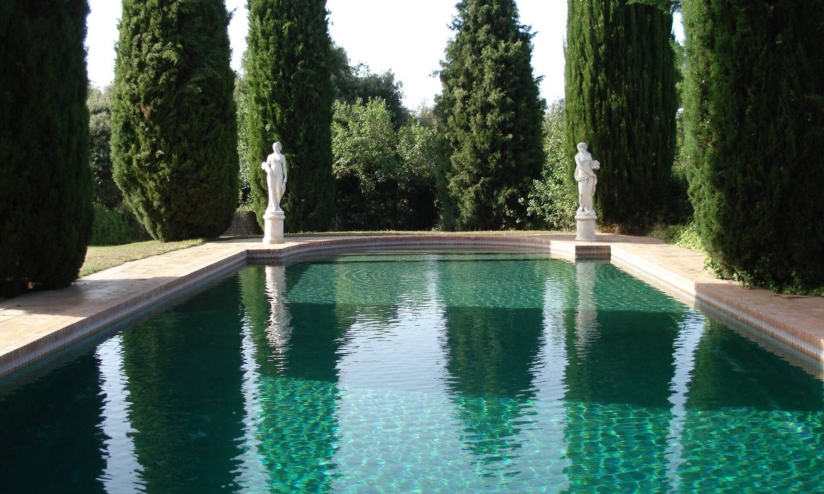 Vulpellac House | 14th century fortified farmhouse.