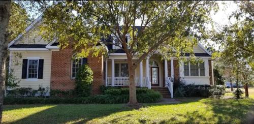 Cape Charles Villa | 14th & Hoos