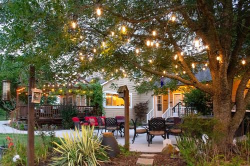 Sperry House | 15-Acre Retreat near Dtwn Tulsa & Skiatook Lake
