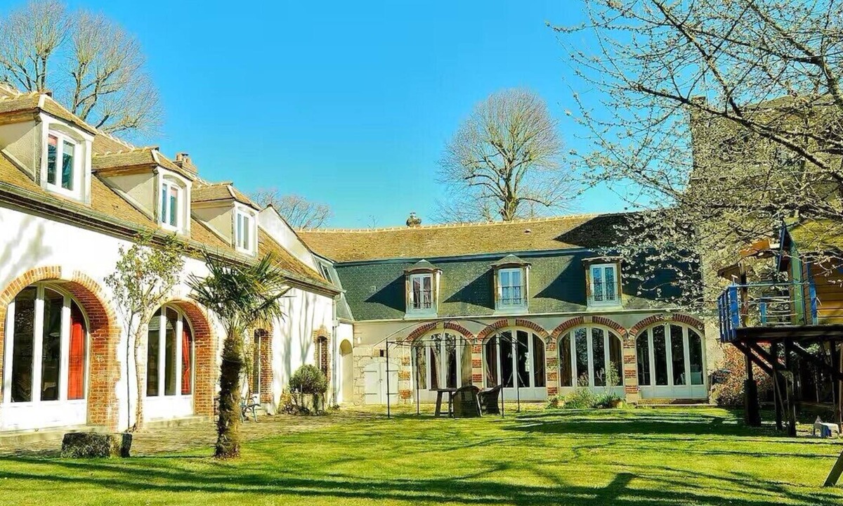 Bailleau-l'Eveque House | 15' from CHARTRES (28) : Historic property, calm and jacuzzi.