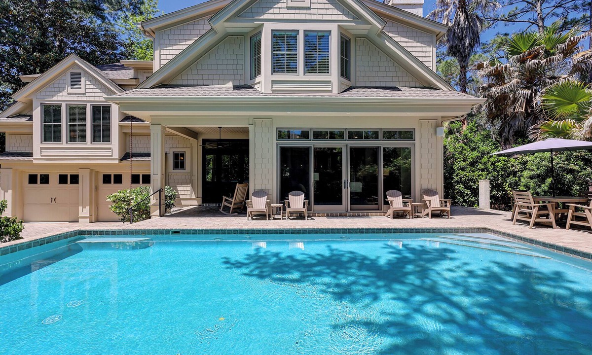 Oceanside House | 15 Green Heron- Spectacular! Large Private pool & 150 yard walk to the beach.