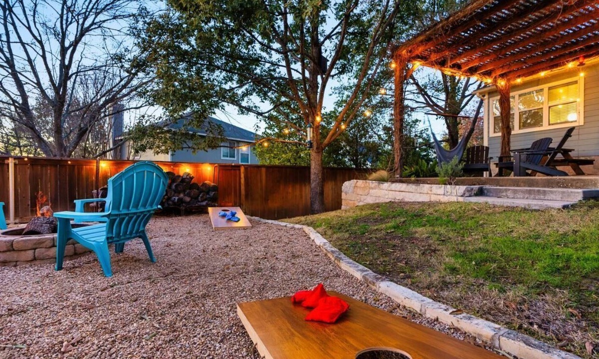 East Congress House | 15 person - Amazing Patio 5min - SOCO and St Elmo