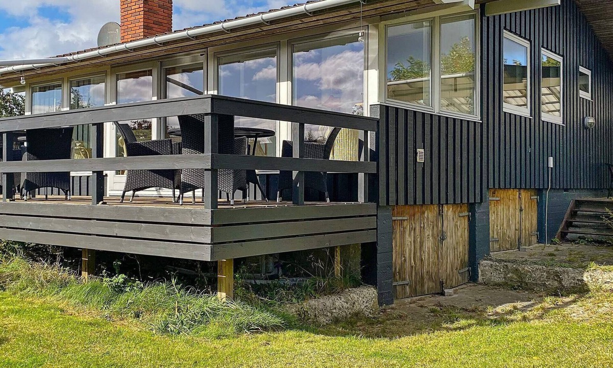 Skibby House | 15 person holiday home in Skibby
