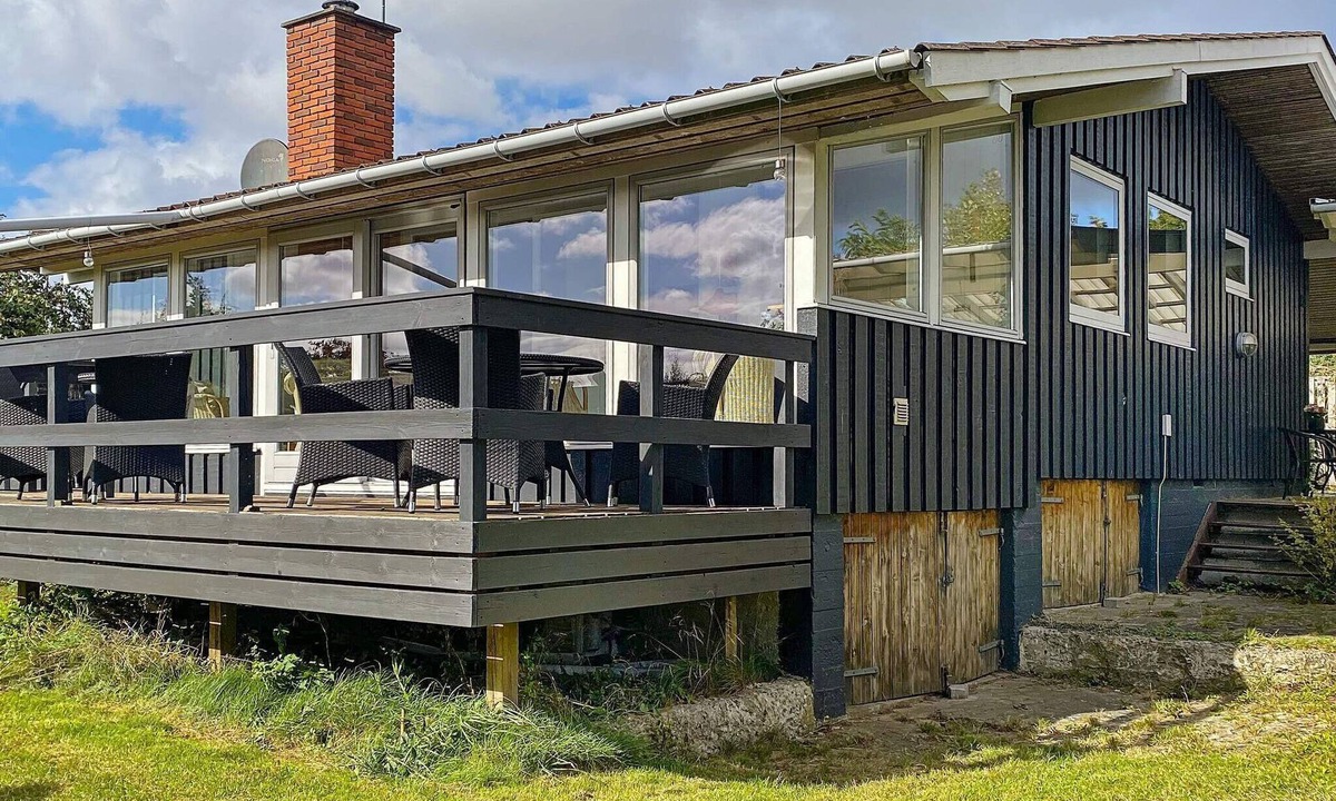 Skibby House | 15 person holiday home in Skibby