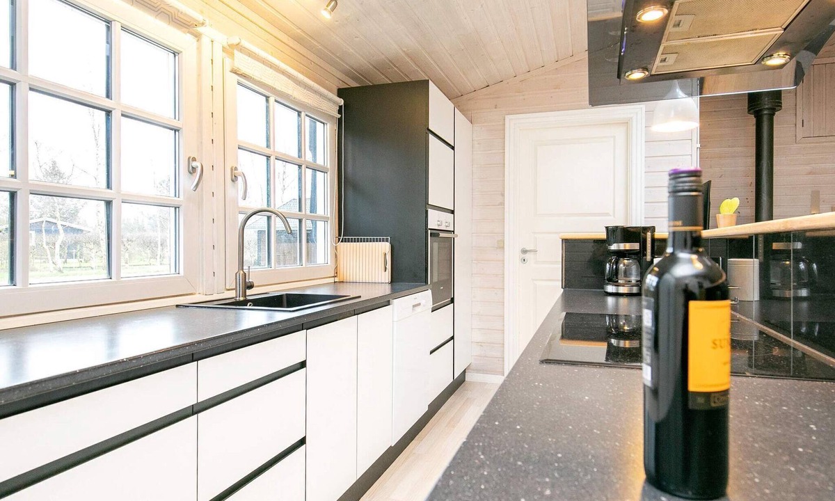 Hou House | 15 person holiday home in Hals