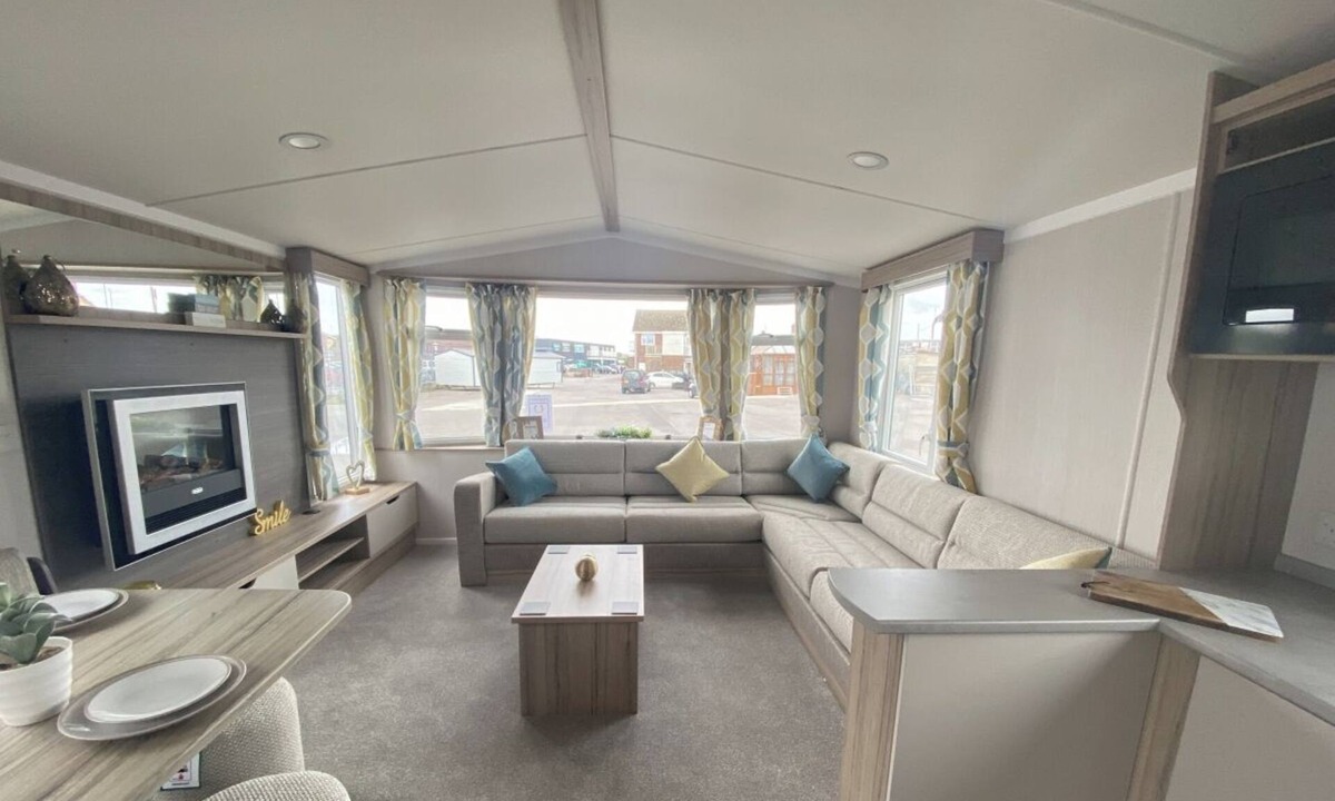 Dunbar Cabin | 15 Willow Wynd Thurston Manor