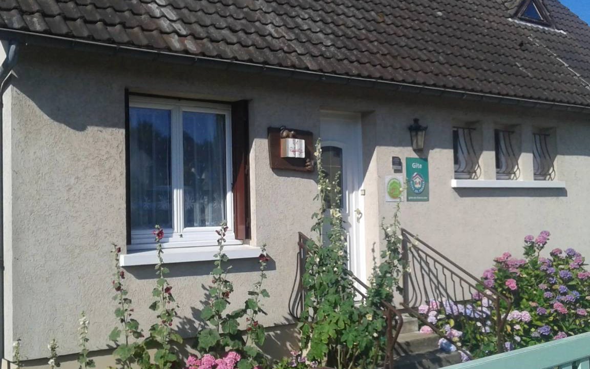 Fontenay-sur-Eure House | 150 m² House ∙ 5 bedrooms ∙ 10 guests