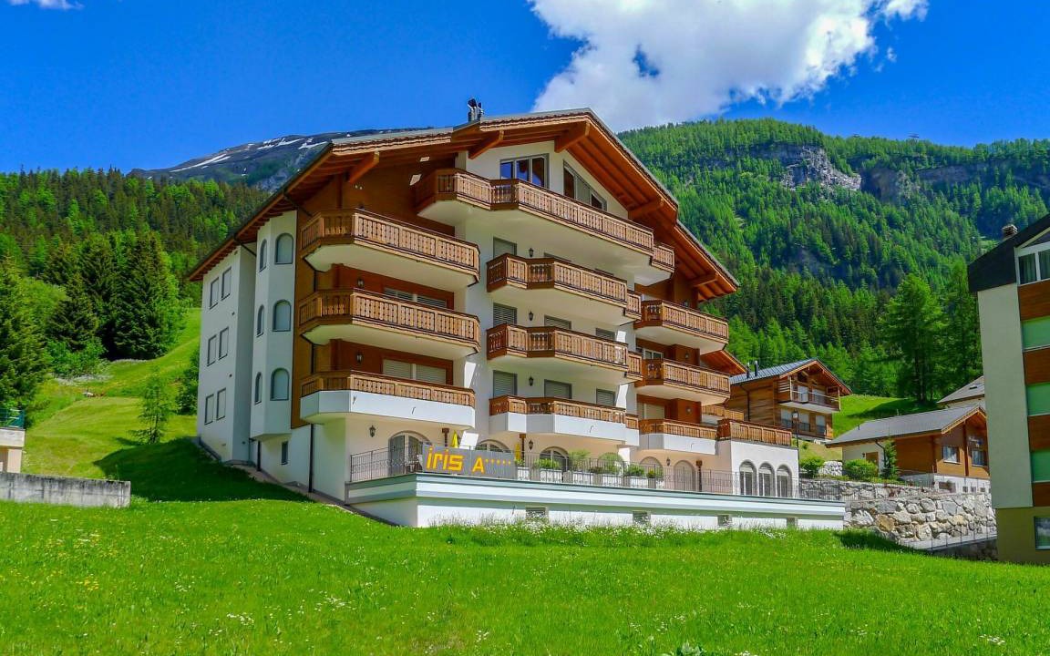Leukerbad Apartment | 157 m² Apartment ∙ 4 bedrooms ∙ 7 guests
