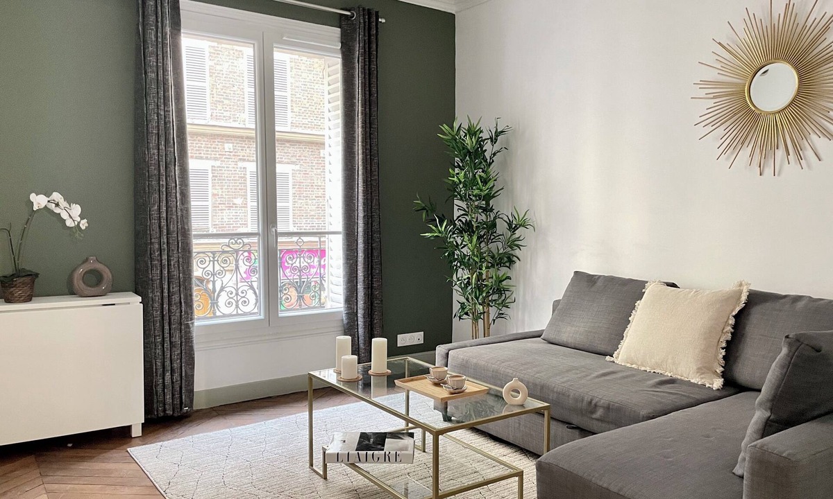 Epinettes Apartment | 1590 Legendre
