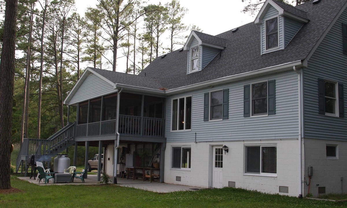 Onancock House | 16 Acres Waterfront Retreat on Deep Creek