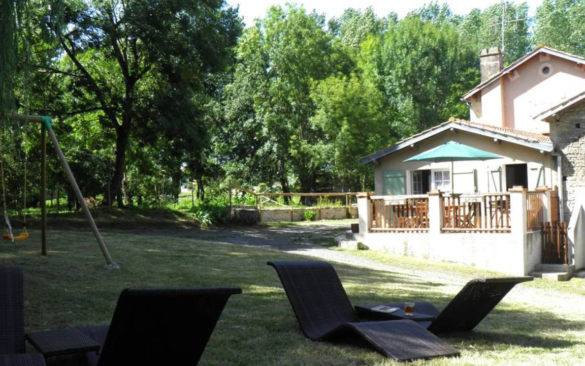 Foussais-Payre House | 160 m² House ∙ 6 bedrooms ∙ 12 guests