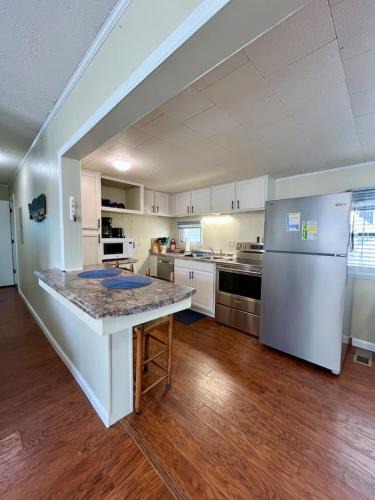 Surfside Beach House | 1625 Coastal Cottage