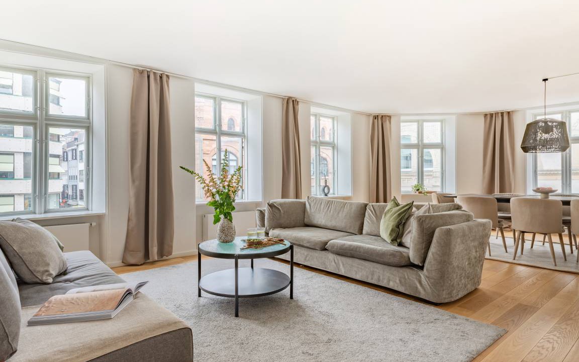 Copenhagen City Centre Apartment | 163 m² Apartment ∙ 4 bedrooms ∙ 8 guests